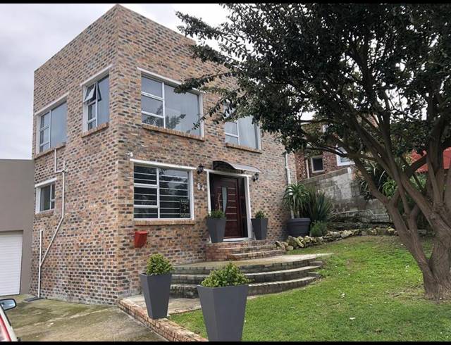 4 BEDROOM HOUSE FOR SALE IN DE KELDERS